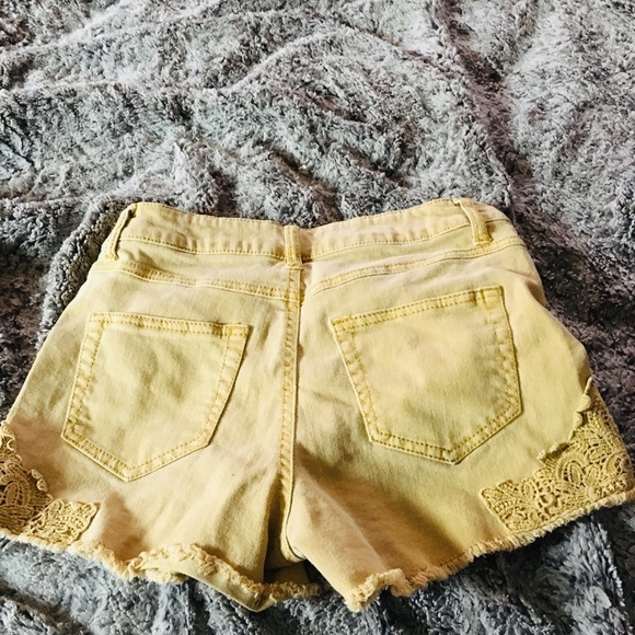 Yellow shorts💛 - Picture 2 of 3